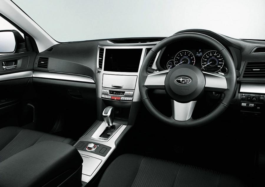  Subaru Legacy B4 2010 года  (фото 4 из 6)
